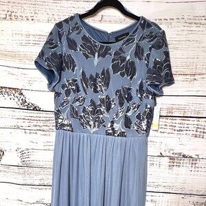 R&M Richards NWT Blue formal evening gown lined size 14